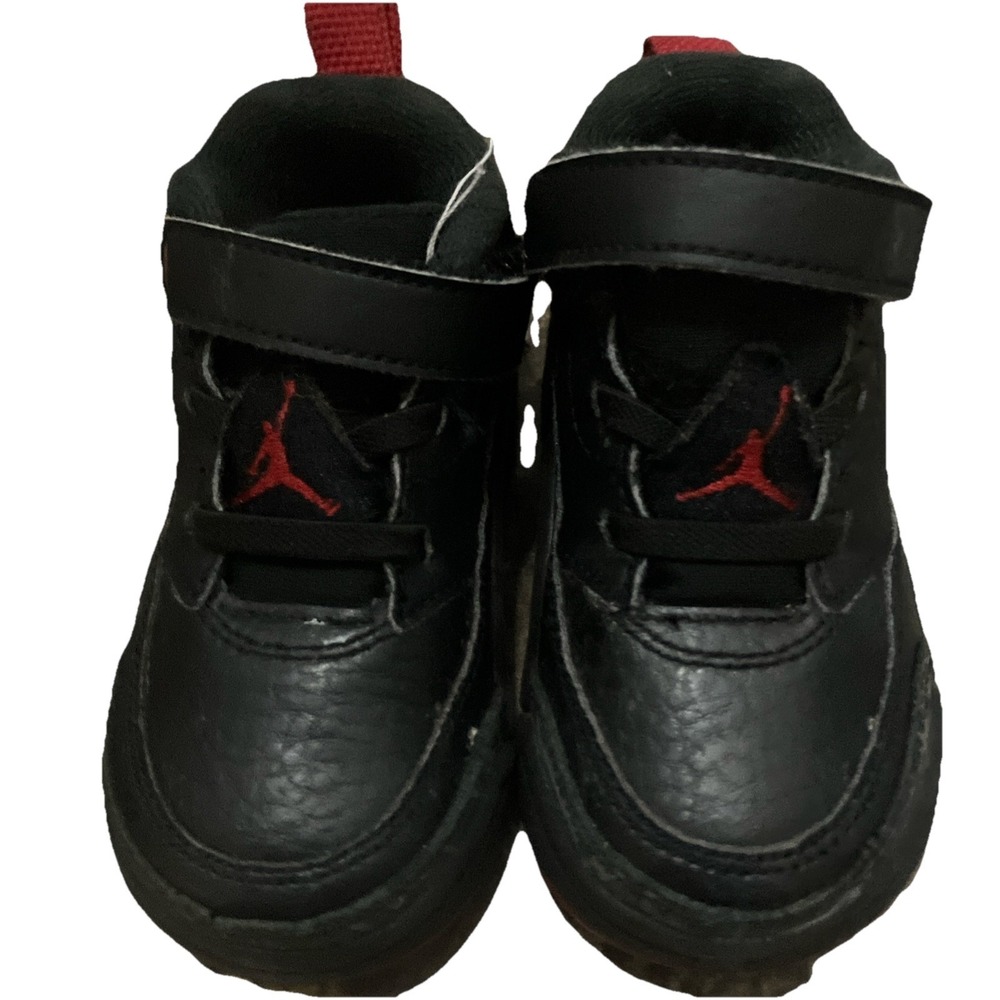 Nike Air Jordan Spizike Low Bred Boys Size 6C Black Red Athletic Shoes Sneakers
